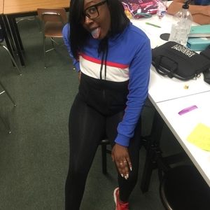 Meet your Posher, Kaleya